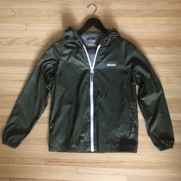 Bench lightweight windbreaker green small - Picture 1 of 4
